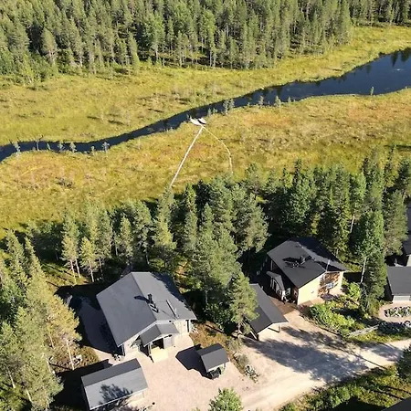 Kuukkelisalmi-fireplace, Sauna, Kota, Hot Tub, Hébergement de vacances *