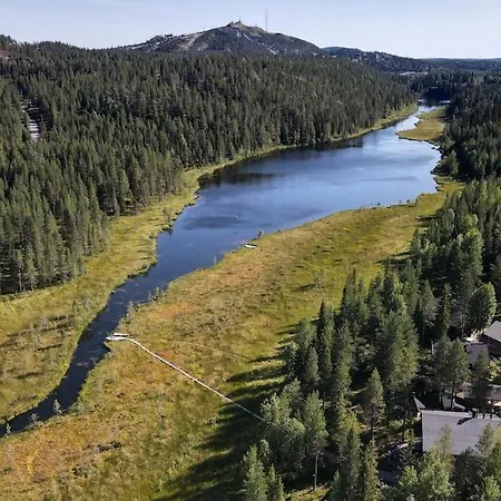 Kuukkelisalmi-fireplace, Sauna, Kota, Hot Tub, Hébergement de vacances Kuusamo